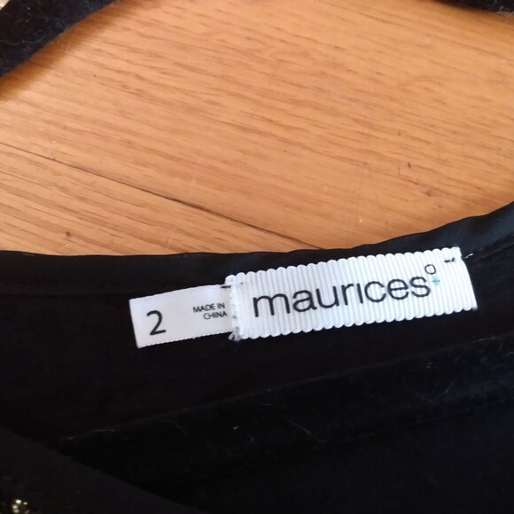 Maurices Plus Size 2 Black Zip V Neck Metallic Lace 3/4 Sleeve StretchTop - Picture 5 of 11